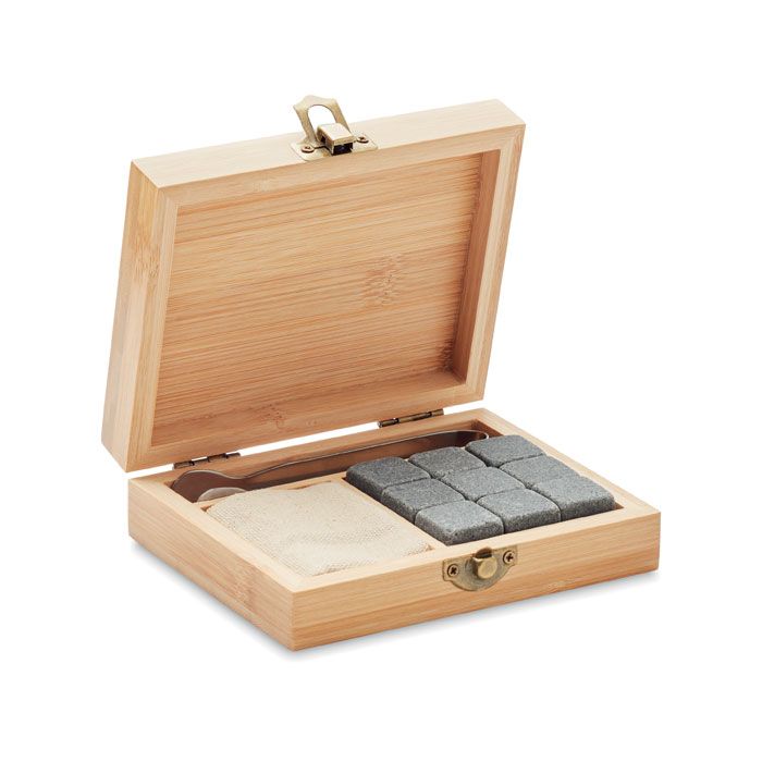 DUNDALK. 9 stone de cuburi de gheață într-o cutie