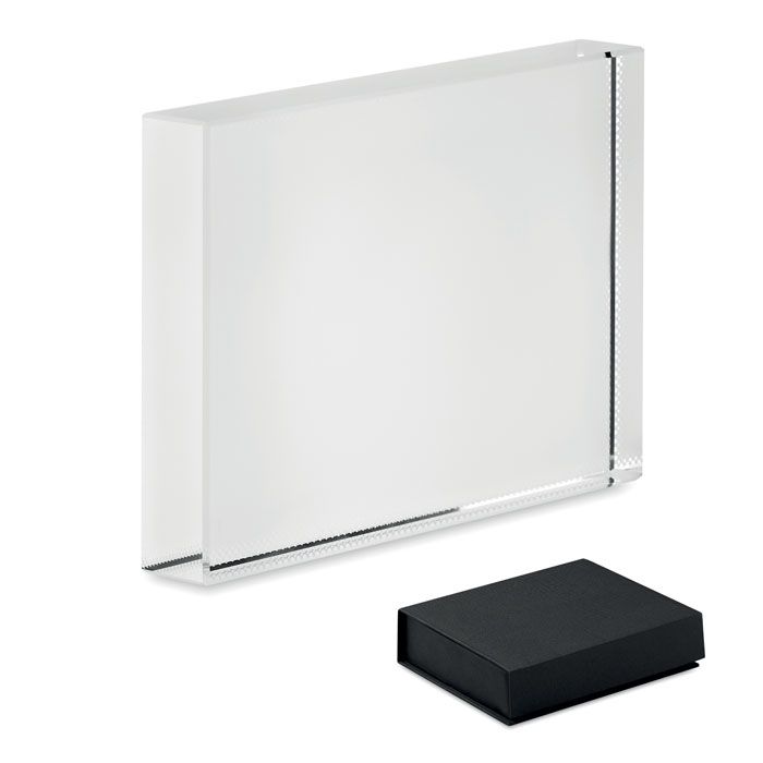 BLO. Premiul Crystal